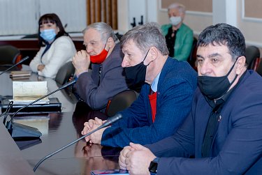 Депутаты поедут в территории 